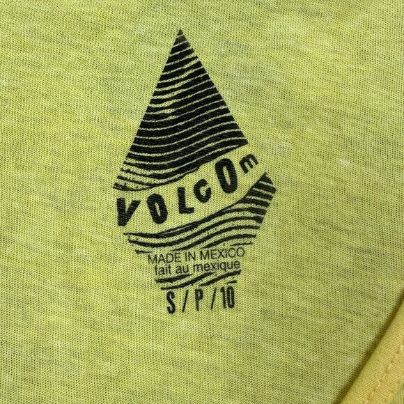 NWT Volcom V-Neck Women’s Tee Sz Small - Picture 3 of 6